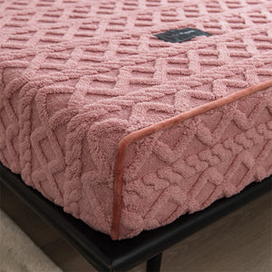 Pineapple Fleece Fitted Sheet - Pink