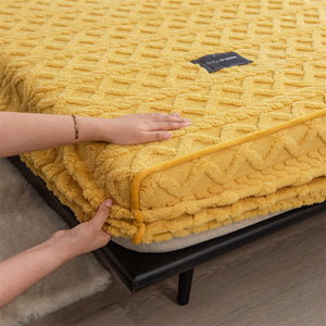 Pineapple Fleece Fitted Sheet - Yellow