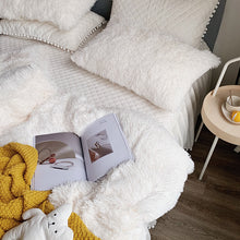 Load image into Gallery viewer, Fluffy Faux Mink &amp; Velvet Fleece Quilt Cover Set - Soft White