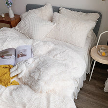 Load image into Gallery viewer, Fluffy Faux Mink &amp; Velvet Fleece Quilt Cover Set - Soft White