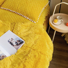 Load image into Gallery viewer, Fluffy Faux Mink &amp; Velvet Fleece Quilt Cover Set  - Soft Yellow