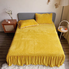 Load image into Gallery viewer, Fluffy Faux Mink &amp; Velvet Fleece Quilt Cover Set  - Soft Yellow
