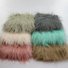 Load image into Gallery viewer, Faux Fur Flokati Throw