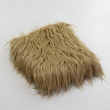 Load image into Gallery viewer, Faux Fur Flokati Throw