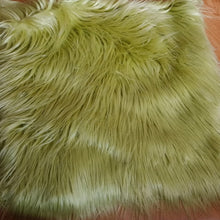 Load image into Gallery viewer, Faux Fur Flokati Throw