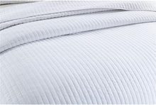 Load image into Gallery viewer, Bedspread 3pcs Set Lines - Various colours