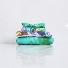 Load image into Gallery viewer, Lotus Flower Tie Dye Bedding Set