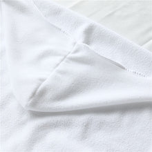Load image into Gallery viewer, Jasmin Hooded Towel