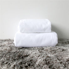 Load image into Gallery viewer, Jasmin Hooded Towel
