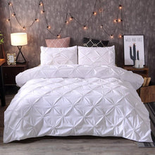 Load image into Gallery viewer, Diamond Pintuck Quilt Cover Set
