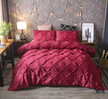 Load image into Gallery viewer, Diamond Pintuck Quilt Cover Set