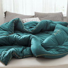 Load image into Gallery viewer, Brushed thermal Quilt Comforter - Emerald