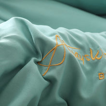 Load image into Gallery viewer, Brushed thermal Quilt Comforter - Mint