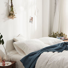 Load image into Gallery viewer, Luxury 100% Cotton Chenille 4 Pcs Bedding Set - White