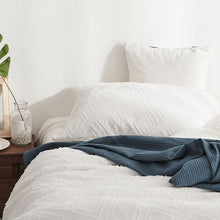 Load image into Gallery viewer, Luxury 100% Cotton Chenille 4 Pcs Bedding Set - White