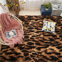 Load image into Gallery viewer, Fluffy Large Area Rug - Leopard