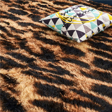 Load image into Gallery viewer, Fluffy Large Area Rug - Leopard