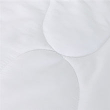 Load image into Gallery viewer, Leopard Summer Coverlet