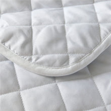 Load image into Gallery viewer, Mandala Summer Comforter Coverlet - Good Morning