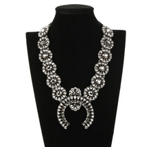 Load image into Gallery viewer, Blossom Necklace
