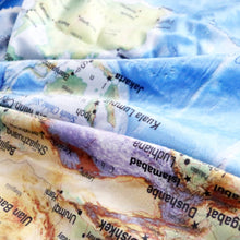 Load image into Gallery viewer, World Map Throw Blanket