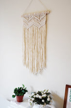 Load image into Gallery viewer, Macrame Wall Art Tapestry