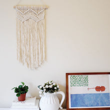 Load image into Gallery viewer, Macrame Wall Art Tapestry