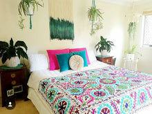 Load image into Gallery viewer, Handmade Macrame Hanging Dyed - Various Styles