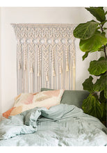 Load image into Gallery viewer, Je t&#39;aime Macrame