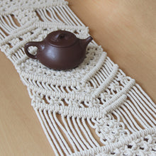 Load image into Gallery viewer, Macrame Table Runner