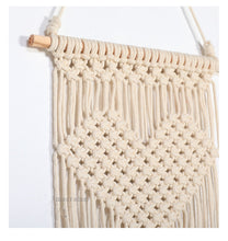 Load image into Gallery viewer, Macrame Hearts