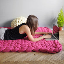 Load image into Gallery viewer, Chunky Hand Knitted Throw - Many colours