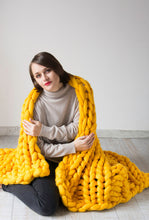 Load image into Gallery viewer, Chunky Hand Knitted Throw - Many colours
