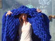 Load image into Gallery viewer, Chunky Hand Knitted Throw - Many colours