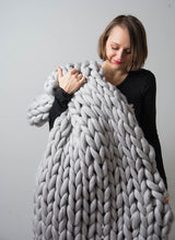 Load image into Gallery viewer, Chunky Hand Knitted Throw - Many colours