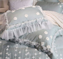 Load image into Gallery viewer, Floret Bedding Set - Egyptian Cotton