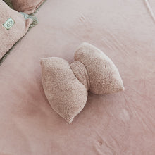 Load image into Gallery viewer, Tassels Faux Lambswool Velvet Bed Set