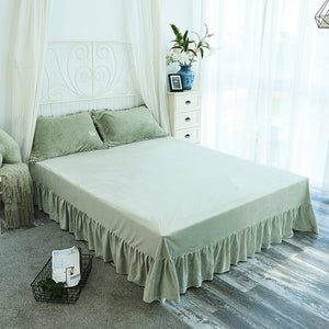 Tassels Faux Lambswool Velvet Bed Set