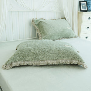 Tassels Faux Lambswool Velvet Bed Set