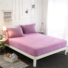 Load image into Gallery viewer, Faux Lambswool Fleece  Fitted Bed Sheet