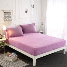 Load image into Gallery viewer, Faux Lambswool Fleece  Fitted Bed Sheet