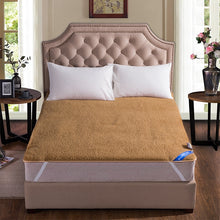 Load image into Gallery viewer, 100% Wool Quilted Mattress Topper
