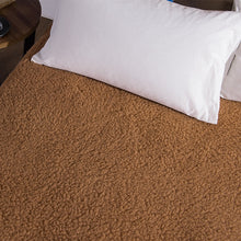 Load image into Gallery viewer, 100% Wool Quilted Mattress Topper