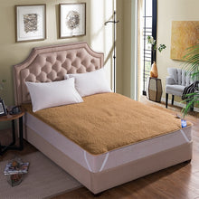 Load image into Gallery viewer, 100% Wool Quilted Mattress Topper