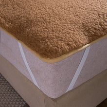 Load image into Gallery viewer, 100% Wool Quilted Mattress Topper