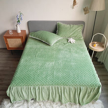 Load image into Gallery viewer, Fluffy Faux Mink &amp; Velvet Fleece Quilt Cover Set - Soft Green
