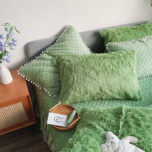 Load image into Gallery viewer, Fluffy Faux Mink &amp; Velvet Fleece Quilt Cover Set - Soft Green